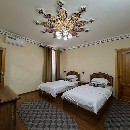 Old Gate Family Guest House Бухара Екстериор снимка