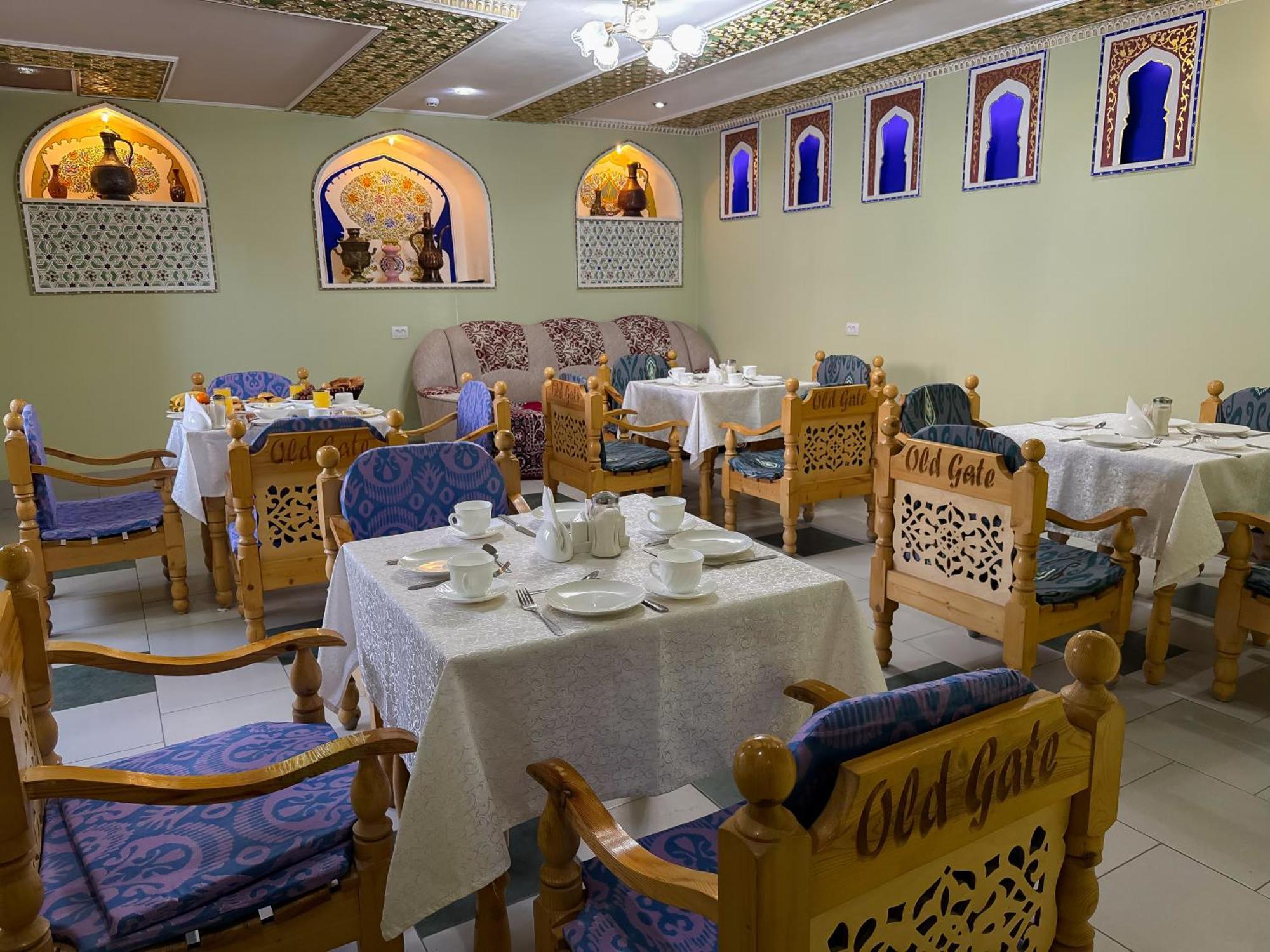 Old Gate Family Guest House Бухара Екстериор снимка