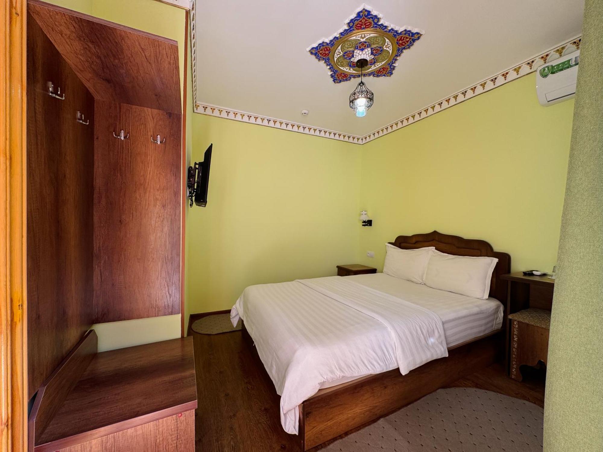 Old Gate Family Guest House Бухара Екстериор снимка