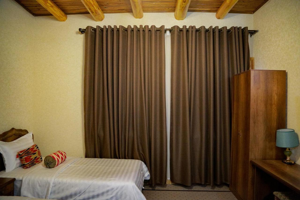 Old Gate Family Guest House Бухара Екстериор снимка