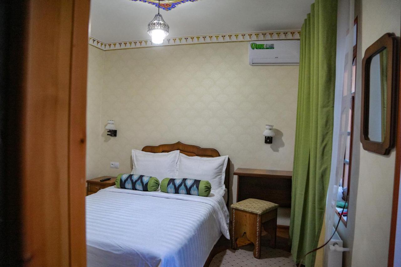 Old Gate Family Guest House Бухара Екстериор снимка